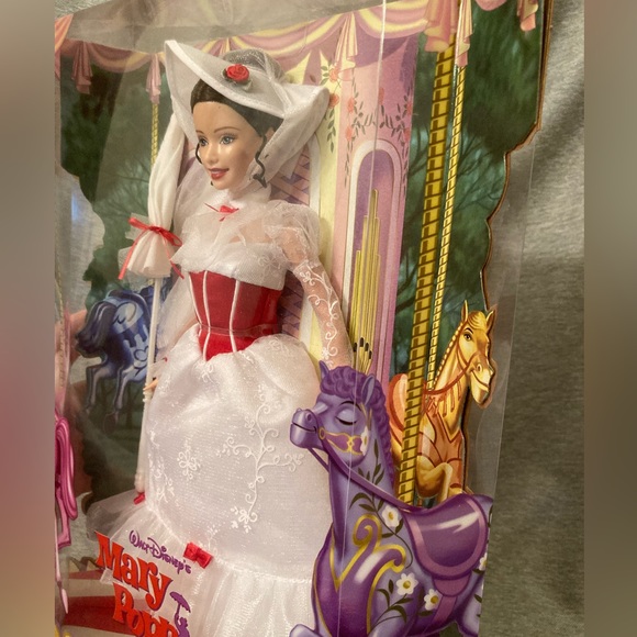 SOLD // Mattel Disney Mary Poppins 2005 Fashion Doll - Collectible Packaging - Picture 11 of 16